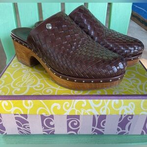 Brighton Crosby Caramel  Woven Leather Clogs